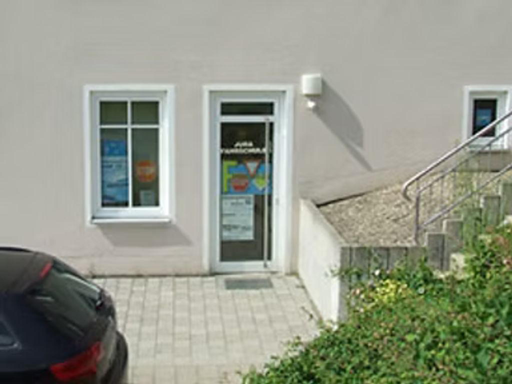 Fahrschulgebäude Obere Hauptstraße 15, 92364 Deining