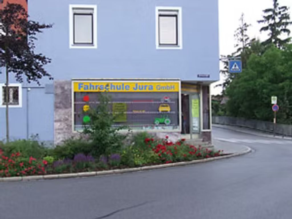 Fahrschulgebäude Kapuzinerstraße 1, 92318 Neumarkt